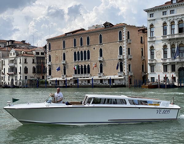 Trasferimento aeroportuale Venezia centro